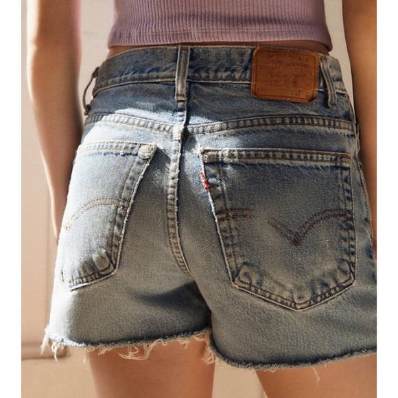 Levi's Denim - NWT Levi’s Slouchy Denim Shorts